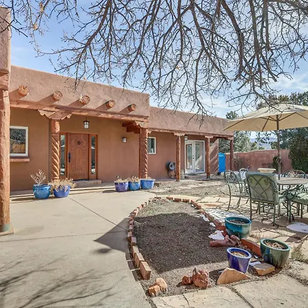 Apartment Cozy With Courtyard And Fireplace Santa Fe